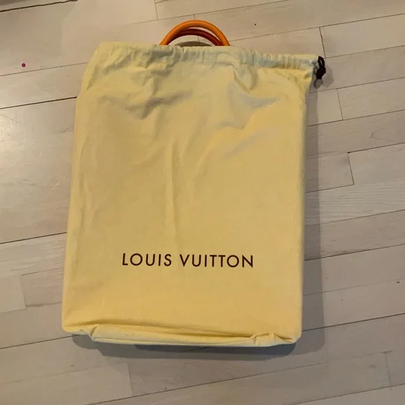 Louis Vuitton Orange Epi Leather Tote - Picture 2 of 4